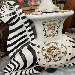 Zebra plant Stand
