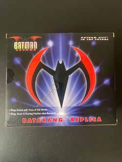 NECA Batman Beyond Red Batarang Prop Replica Toy Gotham City New Sealed