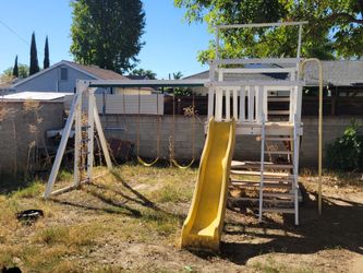 Heavy duty swing set