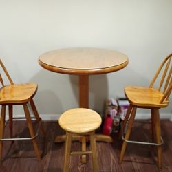 Bar Table w/ 2 Bar Chairs .’ & 1 Stool  Included