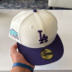 Size 7 1/4 Los Angeles Dodger Fitted 