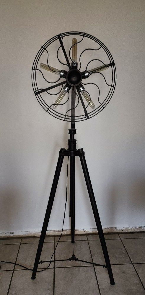 Fan InspiredTripod Lamp