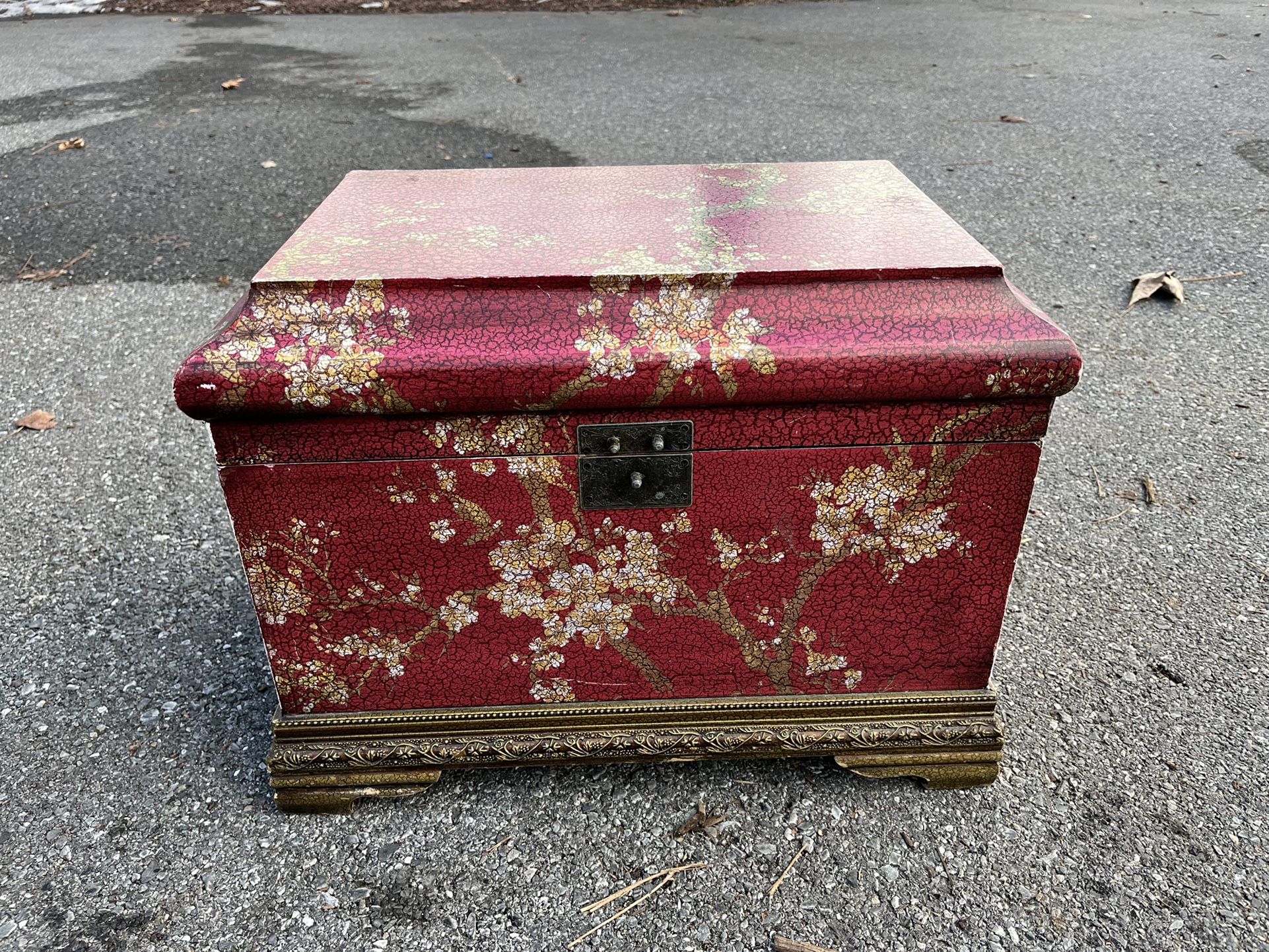 Treasure/Storage Chest