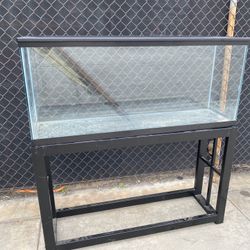 LARGE GLASS AQUARIUM 40 GALLON  NEW WITH METAL STAND FISH REPTILE SNAKE PET COVER FREE DELIVERY 