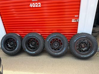 Brand new set of wheels and tires 18x9 offset 0 6x139.7