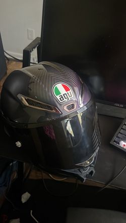 AGU PISTA CARBON FIBER