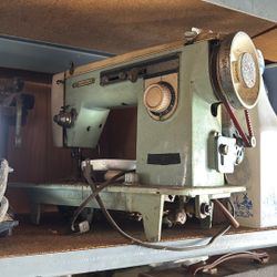 Vintage Sewing Machine Antique
