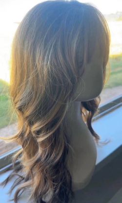 Hazelnut brunette wig with highlights