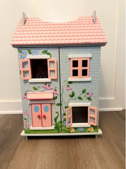 Doll house