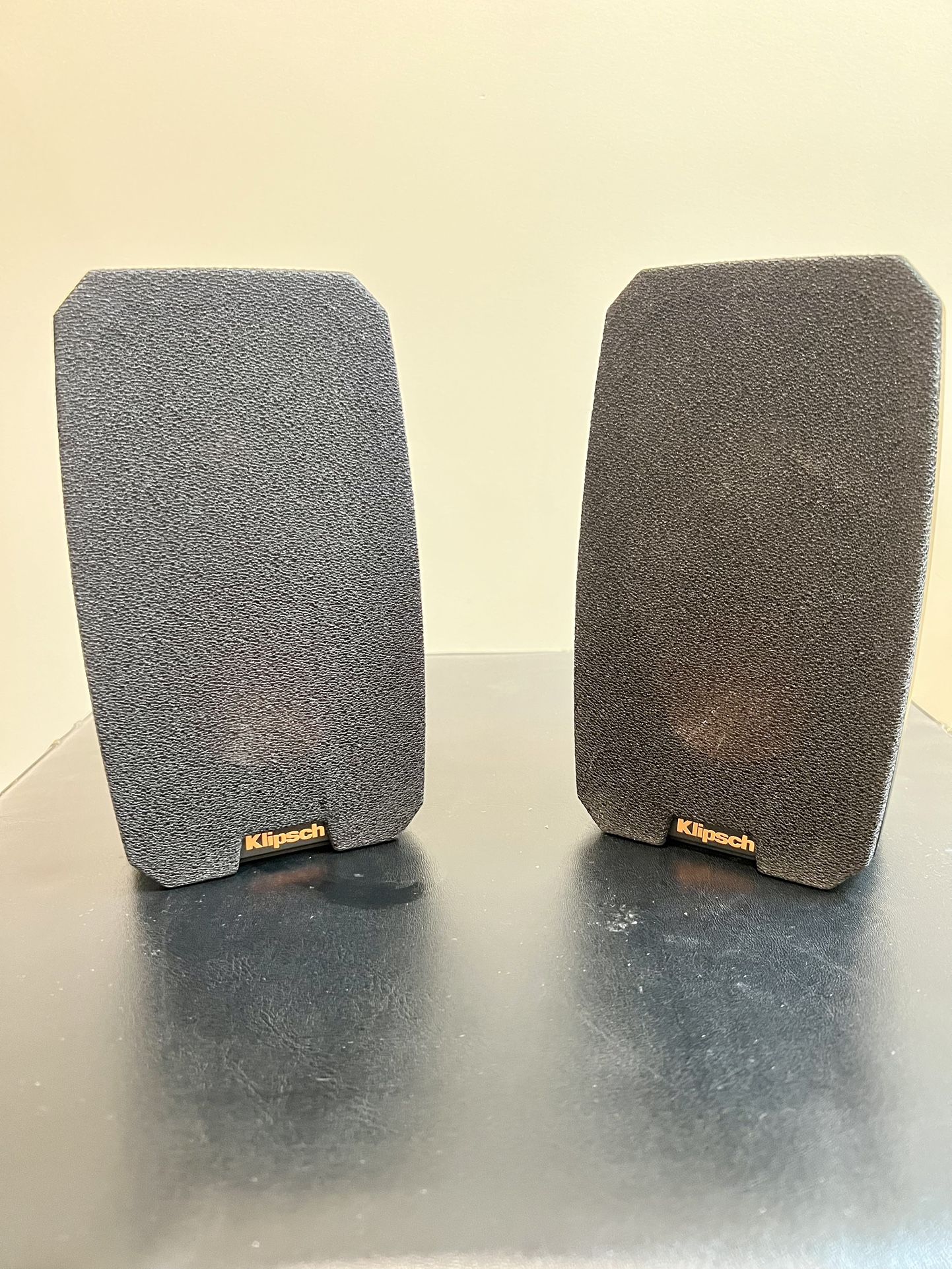 Klipsch Reference wired 2 speakers