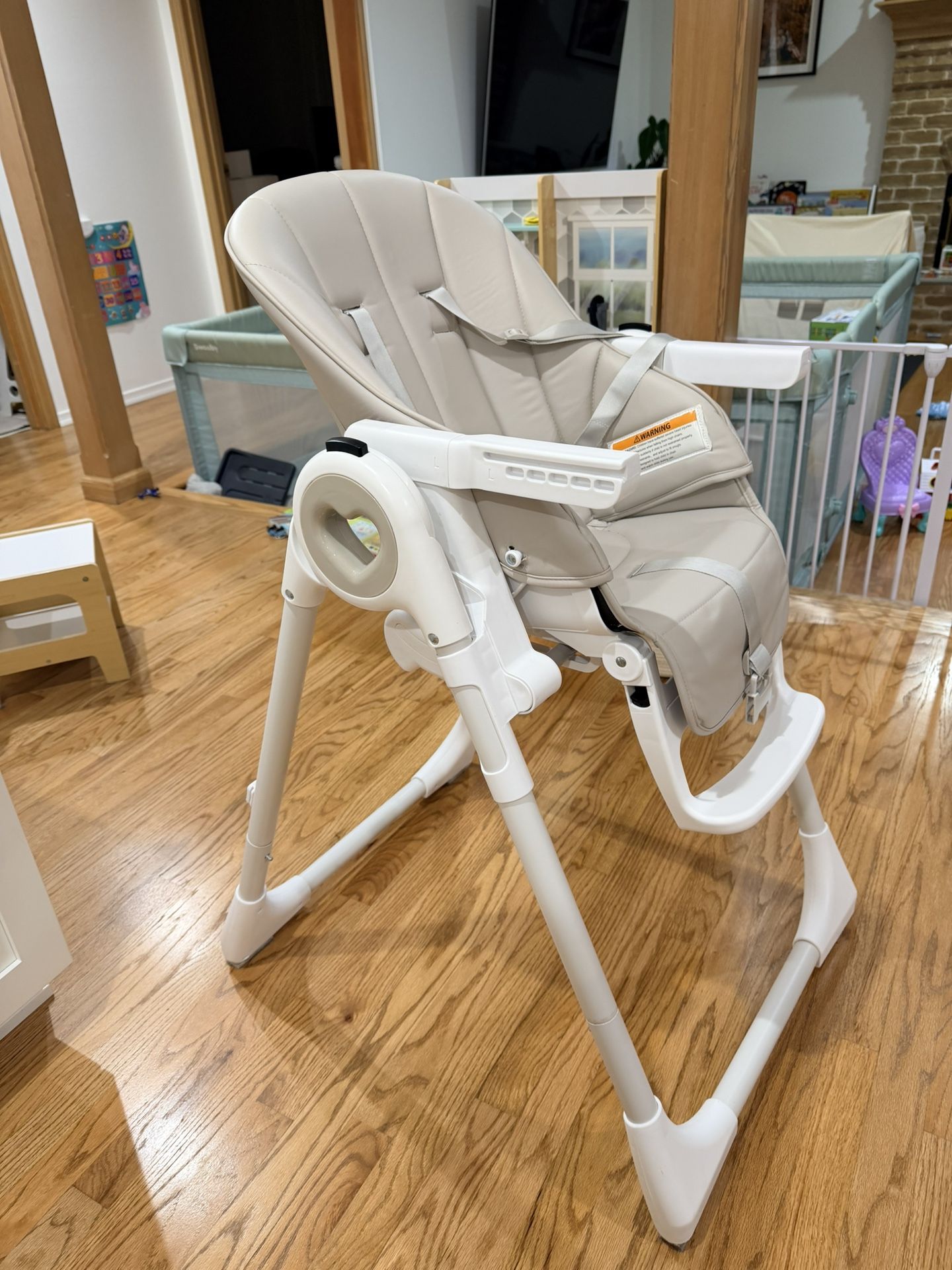 4 in 1 High Chair for Babies and Toddlers, Foldable Adjustable Height, Reclining Backrest and Footrest, Double Removable Tray, Baby High Chair for Tod