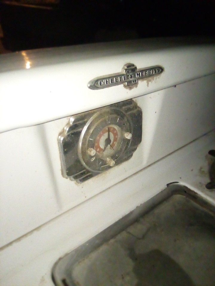 O'Keefe Merritt 1950's Antique Stove