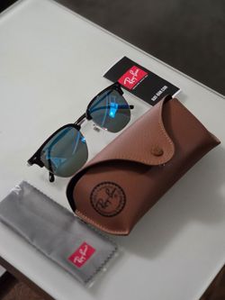 Ray-Ban Clubmaster Sunglasses with Case