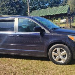 2011 Volkswagen Routan