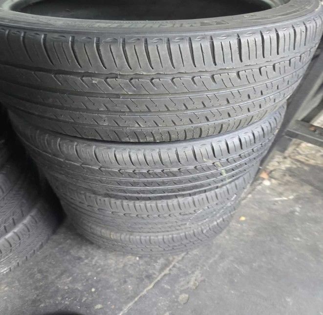 fear outside 225 45 18 SET OF 4 MICHELIN TIRES