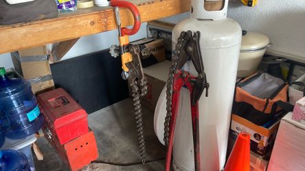 Cast iron pipe cutter