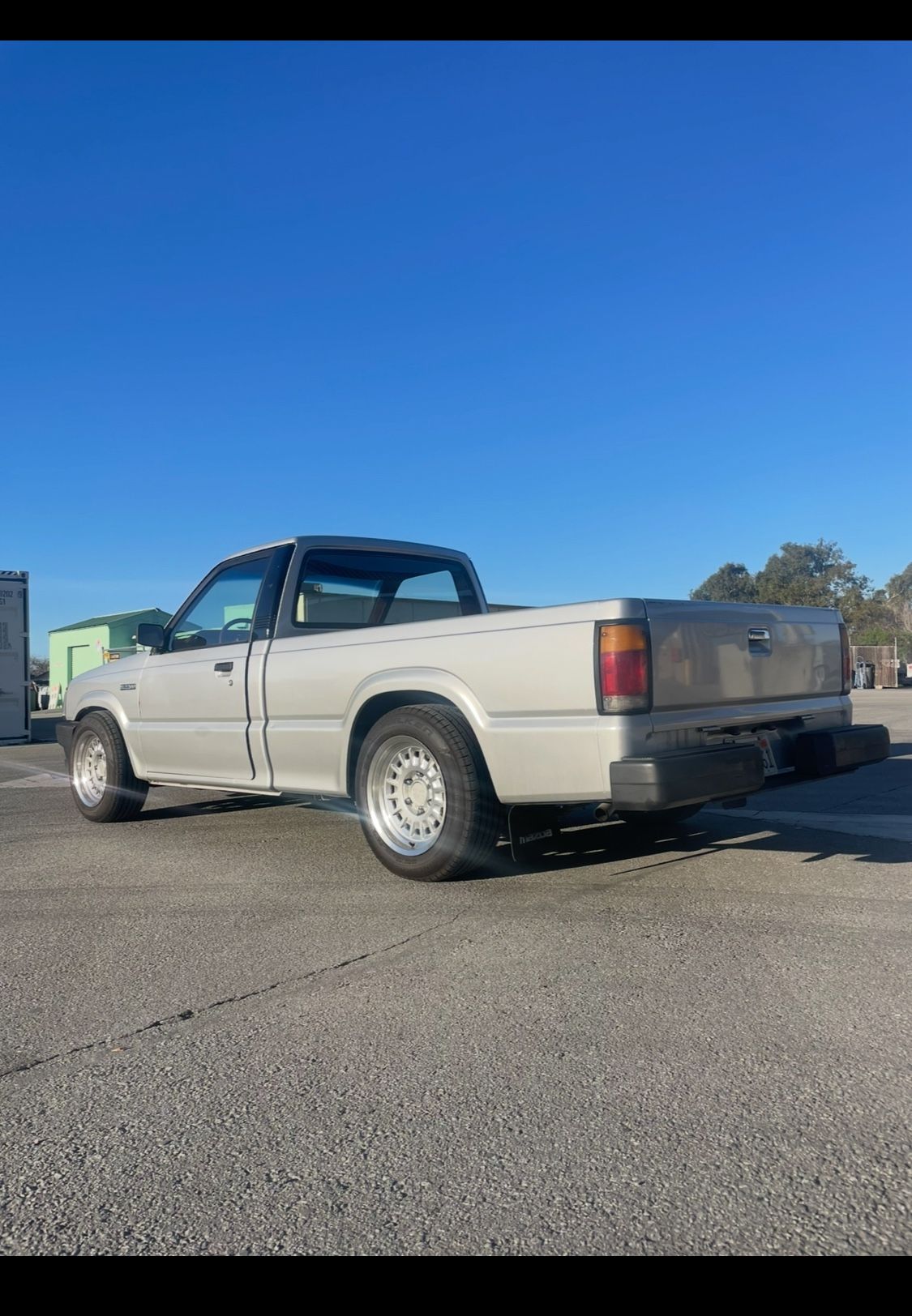 1988 Mazda  B2200
