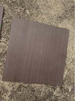 Floor tile
