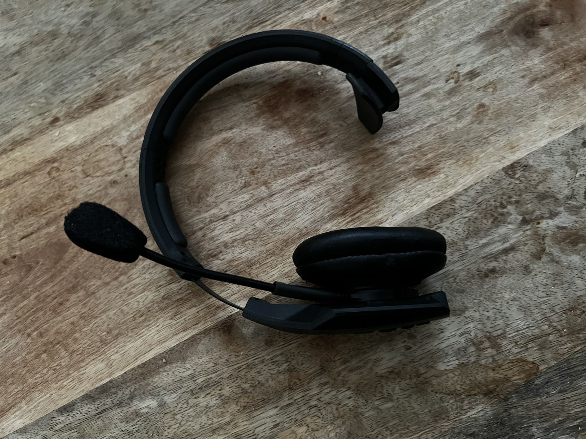 BlueParrott B-450–XT Noise Cancelling Bluetooth Headset