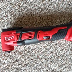 Milwaukee Multi Tool 