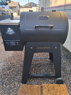 Pit Boss Lexington Wood Pellet Grill