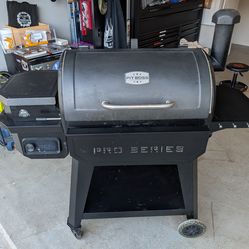 Pit Boss Smoker 850PS2