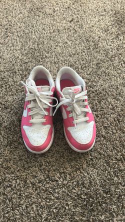 Little Kid Nike Dunks-pink