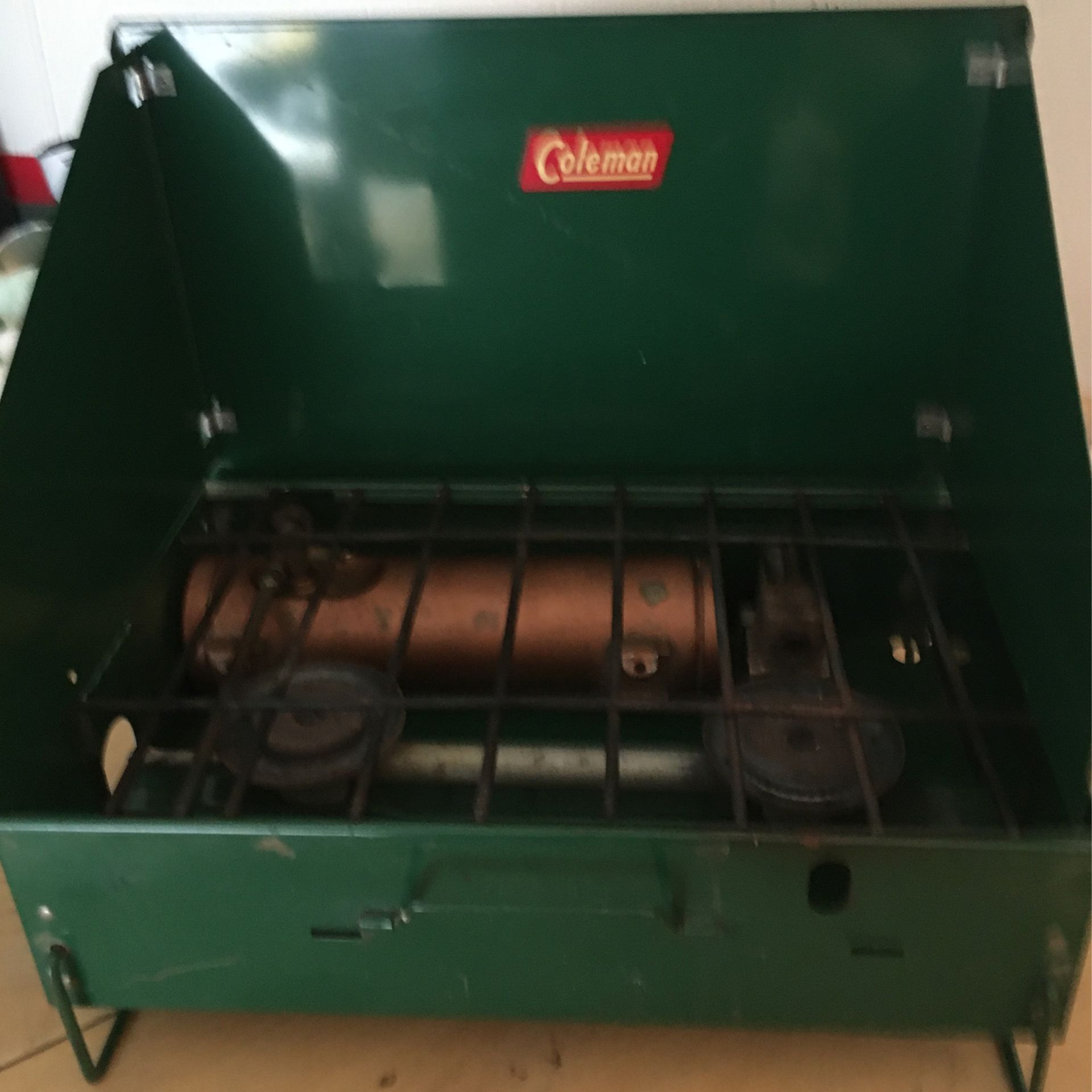 Vintage original 1948 to 1953: Coleman 425 two burner camp stove
