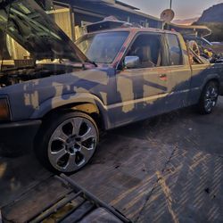 Mazda B2200 Bed Liner