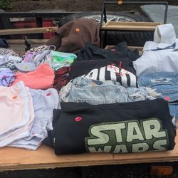 Garage sale In Brier 