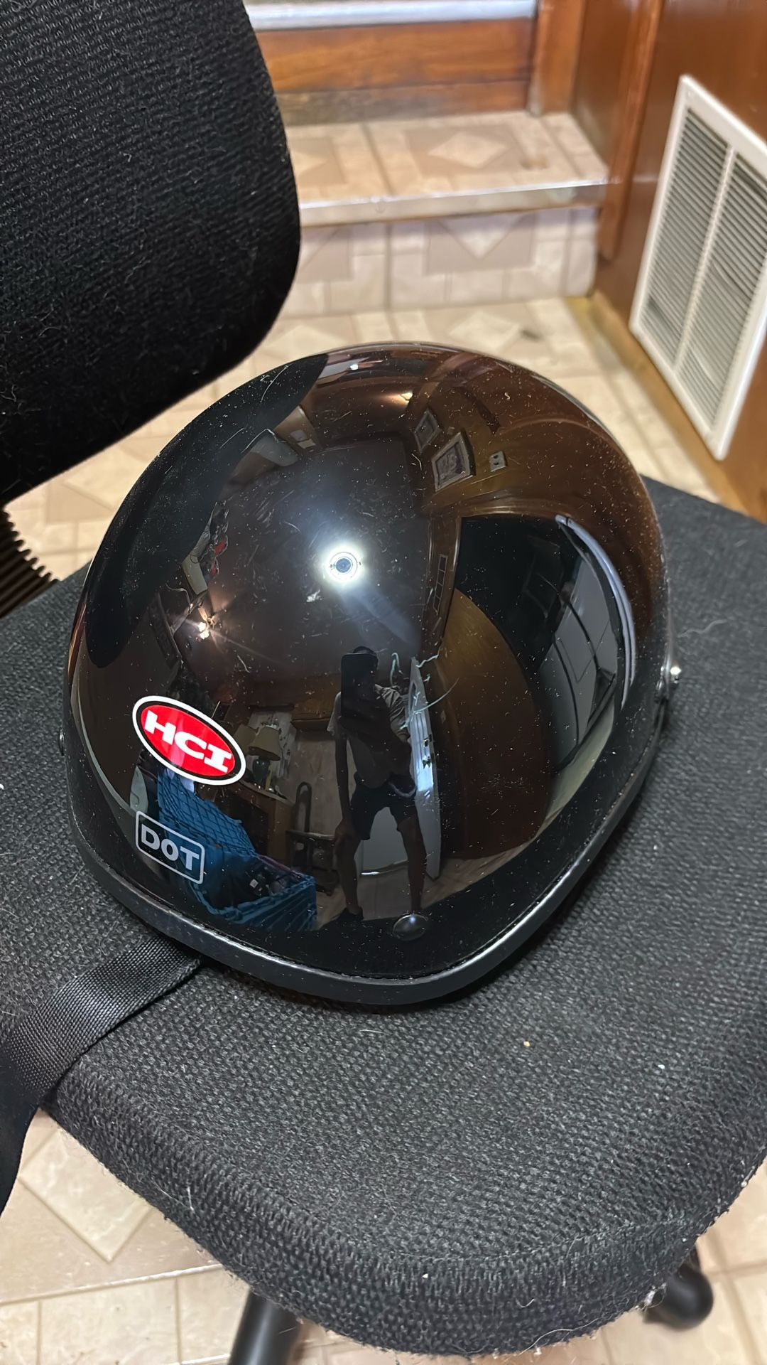 Motorcycle helmet