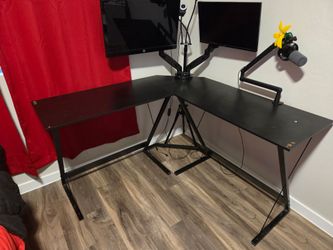 Carbon Fiber Desk w/ RGB lights