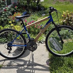 New Huffy Rock Creek 26in Mountain Bike