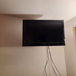 Wall Mount TV