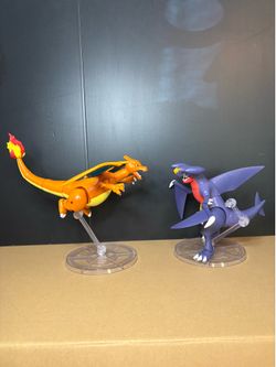 Pokemon Select Charizard & Garchomp 2 pack