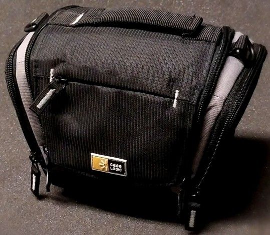 Case Logic Camera Case Carrying Pouch Photography Vintage Black Good Shape!