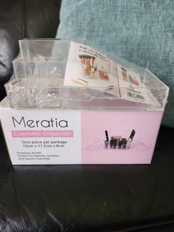 Cosmetic organizer one piece