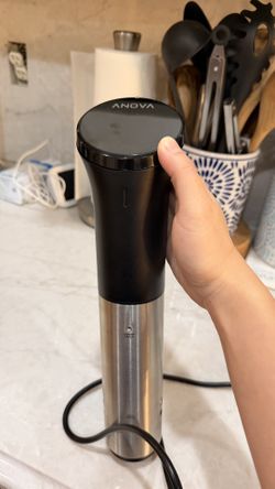 Anova Sous Vide Precision Cooker and 16L Container