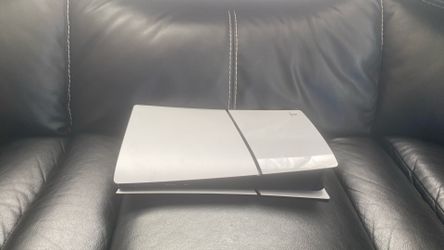 PS5 ( Near perfect condition)