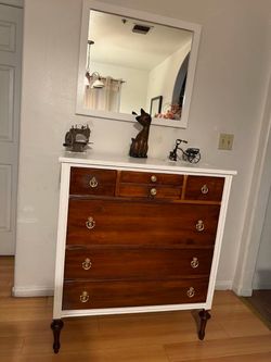 Mid century chest of drawers