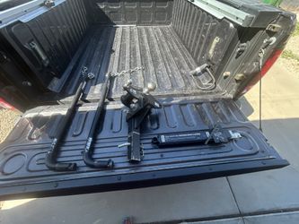 Trailer Hitch - Husky