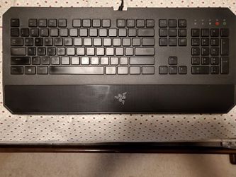 Razer Deathstalker keyboard green light on keys when turn on and silent keys