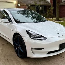 2019 Tesla model 3 Standard Range Plus Sed