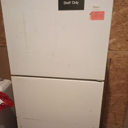 VERY LARGE WHITE TOP AND BOTTOM REFRIGERATOR 