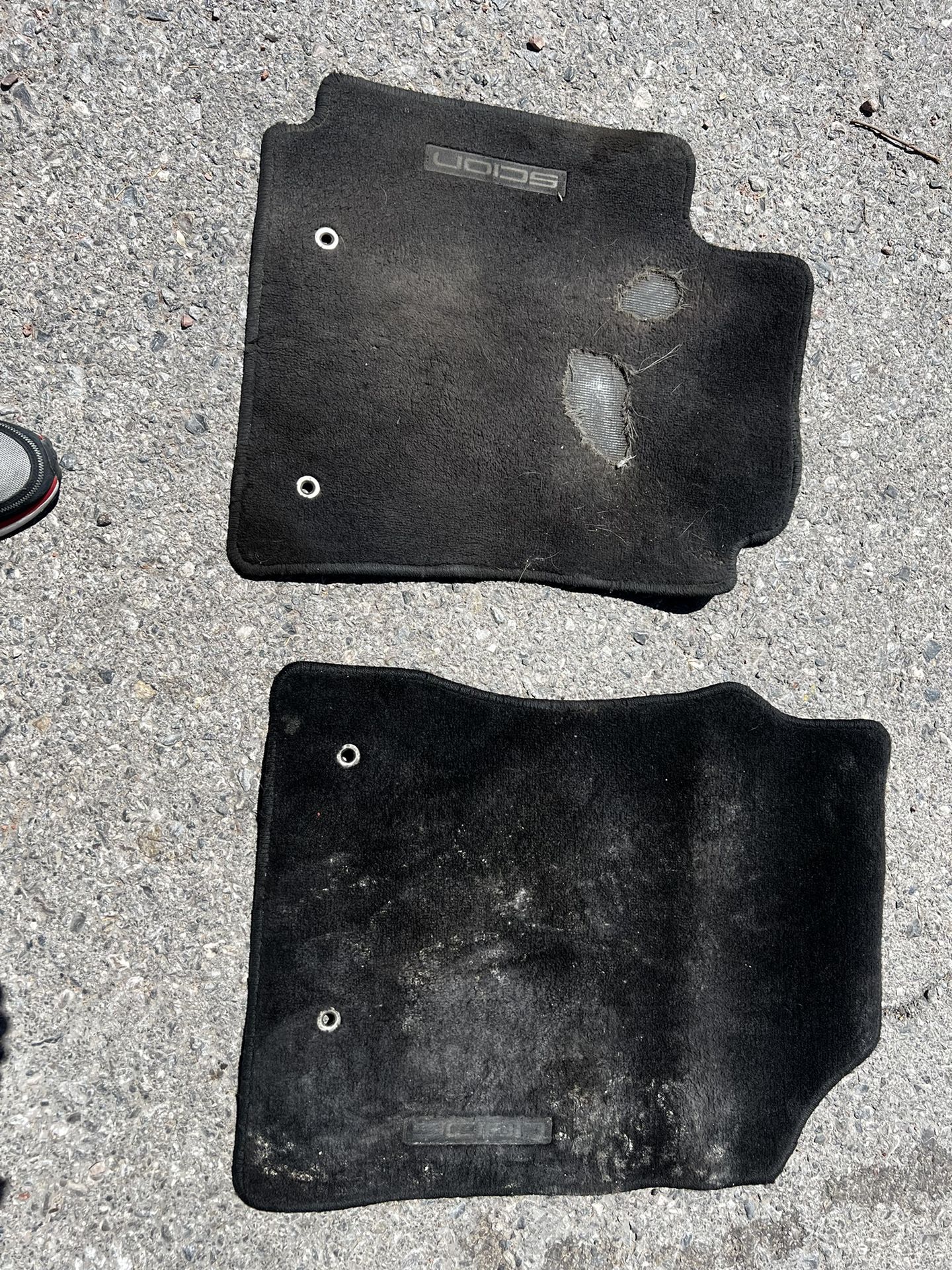 2003-2006 Scion Xb Front Floor Mats