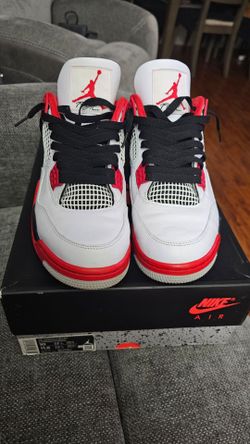 Jordan retro 4 fire red