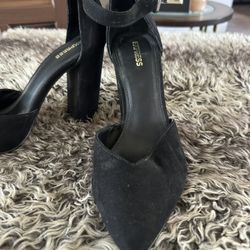 Express Elegant, Black Suede Heel Size 9