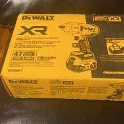 New Dewalt 1/2 Inch High Torque With Battery Charger And Bag