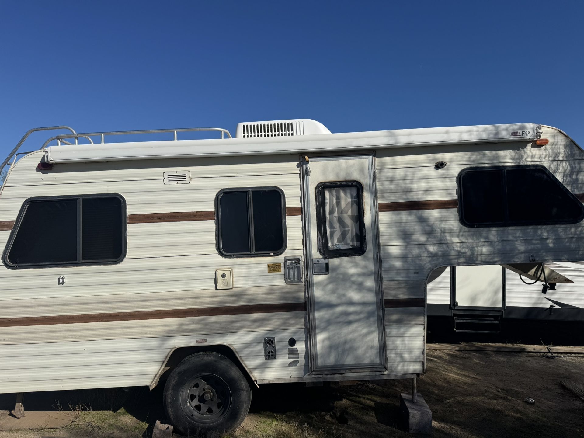 1985 Lancer 5th Wheel