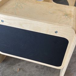 Montessori Table And Chair Set 